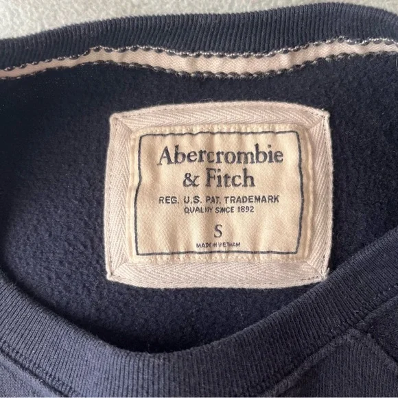 Vintage y2k Navy Abercrombie Spellout Preppy Sweater - Picture 5 of 5